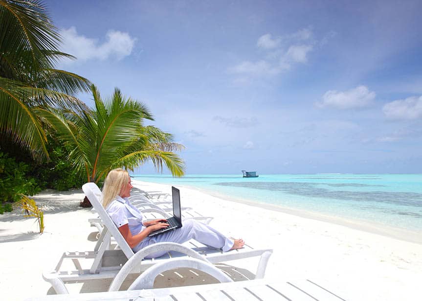 digital nomad beach